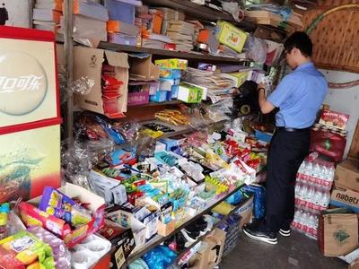 開學(xué)季亮劍！校園周邊“黑心店”煎炸過(guò)期食品被查處