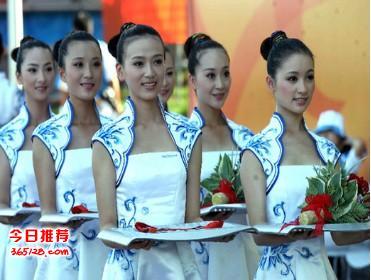 專業(yè)禮儀慶典服務(wù) 整合模特、主持與會(huì)展資源，打造卓越活動(dòng)體驗(yàn)